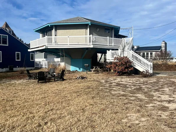 411 Beach Ave, Villas, NJ 08251