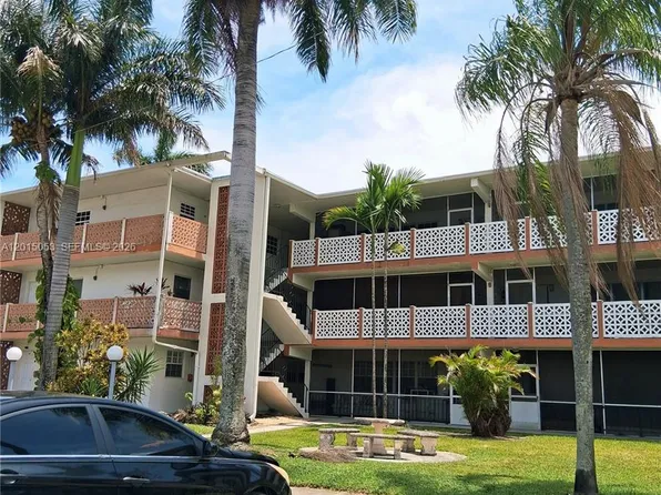 1450 NE 170th St APT 202, North Miami Beach, FL 33162