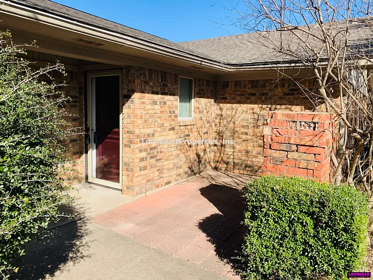 107 Sunview St — Photo 2