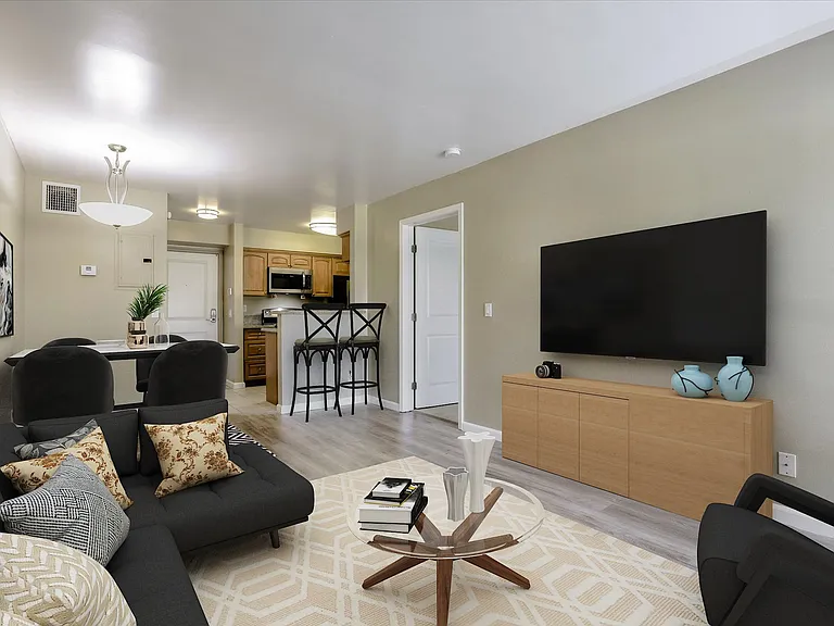 Santa Teresa Apartments — Photo 18