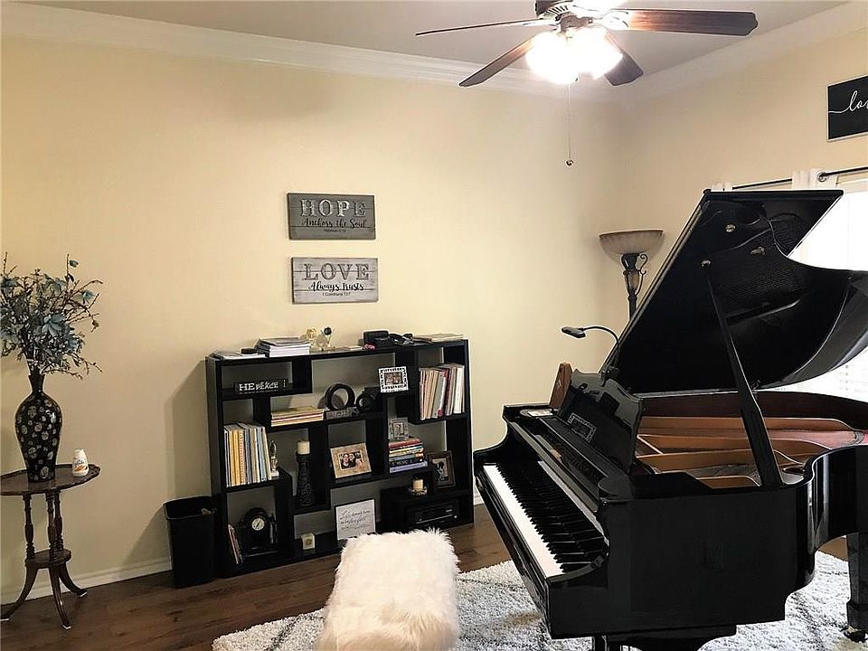 2nd image of 5740 Table Rock Dr