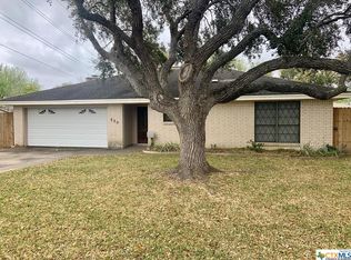 113 Chevy Chase St, Port Lavaca, TX 77979
