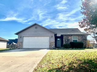 110 Hemlock Ct, Hollister, MO 65672