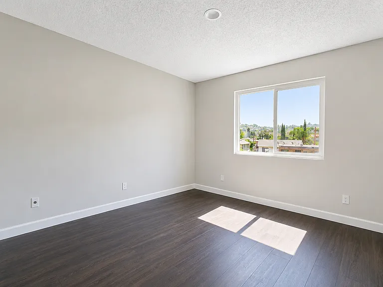 277 S Avenue 52 #2 — Photo 7