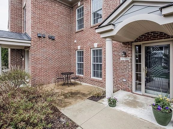 4th image of 5730 Hampshire Ln #35