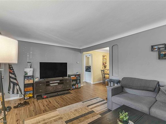 5th image of 7620 Ivandale Dr