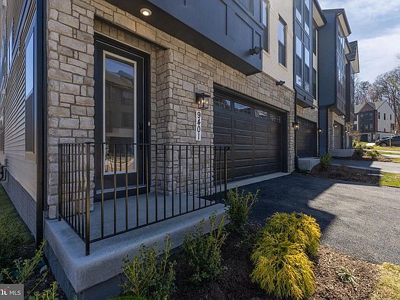 4th image of 8458 Begonia Ln