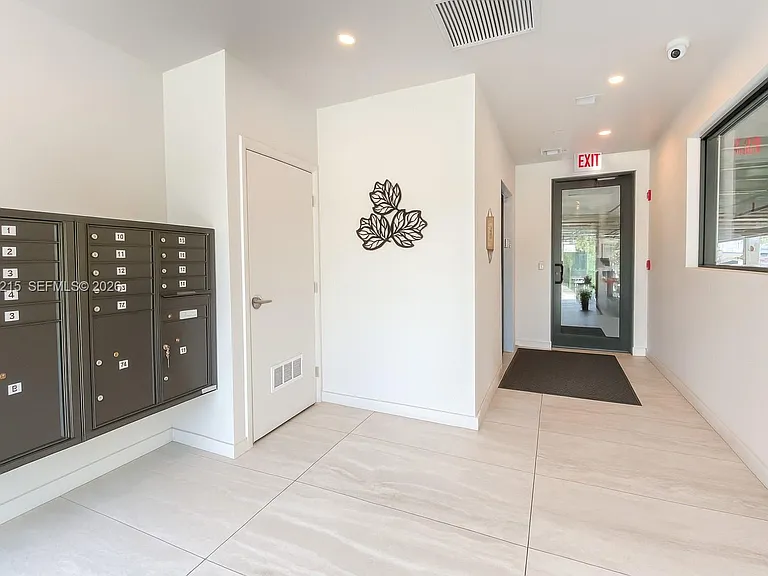 1950 Fletcher St #305 — Photo 3