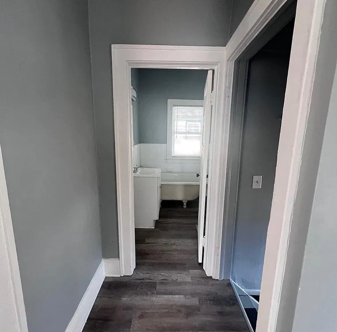 2 bed, 876 sqft, $1,300 — Photo 4