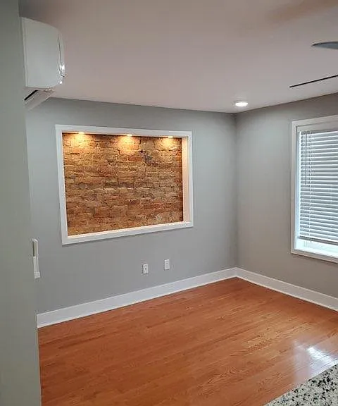 214 E Clifton Ave #2 — Photo 2