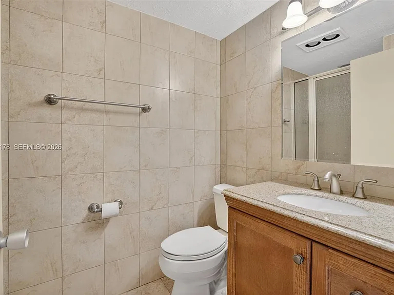 180 Isle Of Venice Dr #121 — Photo 30