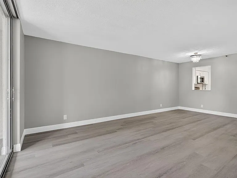 14527 Bonaire Blvd #309 — Photo 5