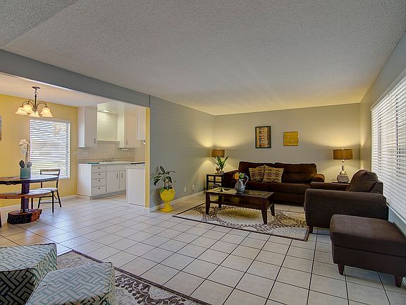 5th image of 1490 Cabrillo Park Dr APT B