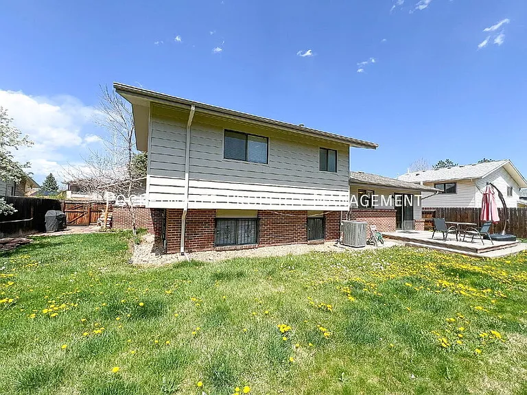 5452 Blackhawk Rd — Photo 10