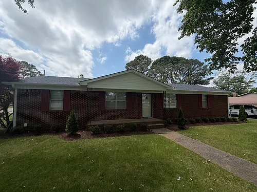 1109 Freda St Photo 1