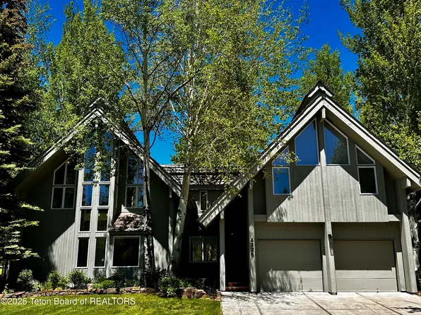 4325 Spring Violet Ct, Wilson, WY 83014