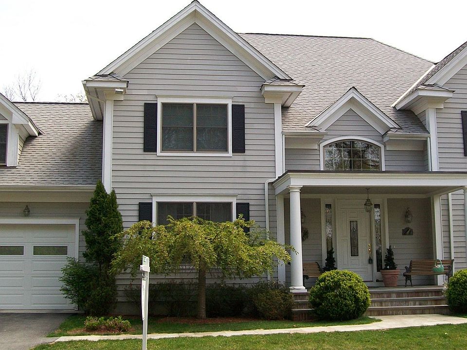 1st image of 16 Rock Cliff Pl