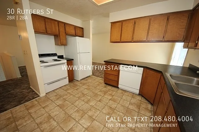 30 Rutgers St — Photo 6