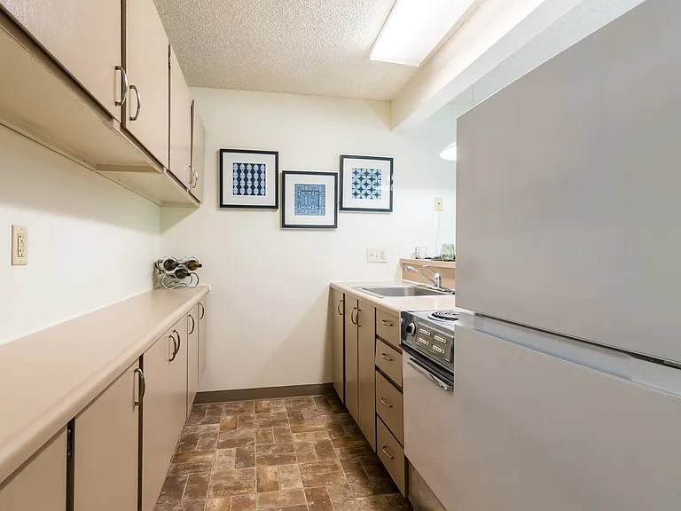 6565 W Foxridge Dr — Photo 26