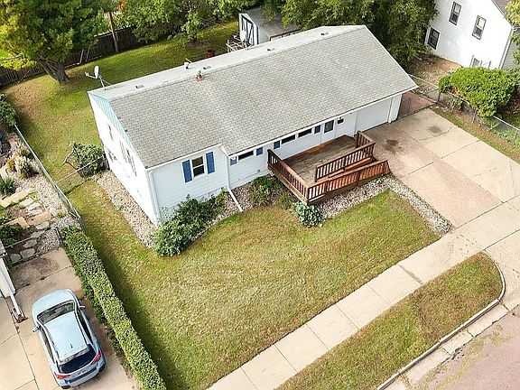 2nd image of 1305 S Point Dr