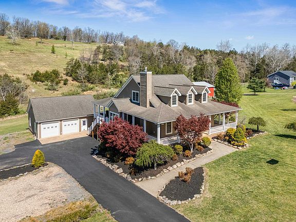 3rd image of 721 Leaport Rd