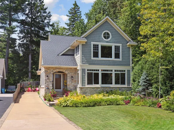 5291 W Bald Eagle Blvd, Saint Paul, MN 55110