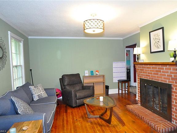 3rd image of 2417 Spruce St