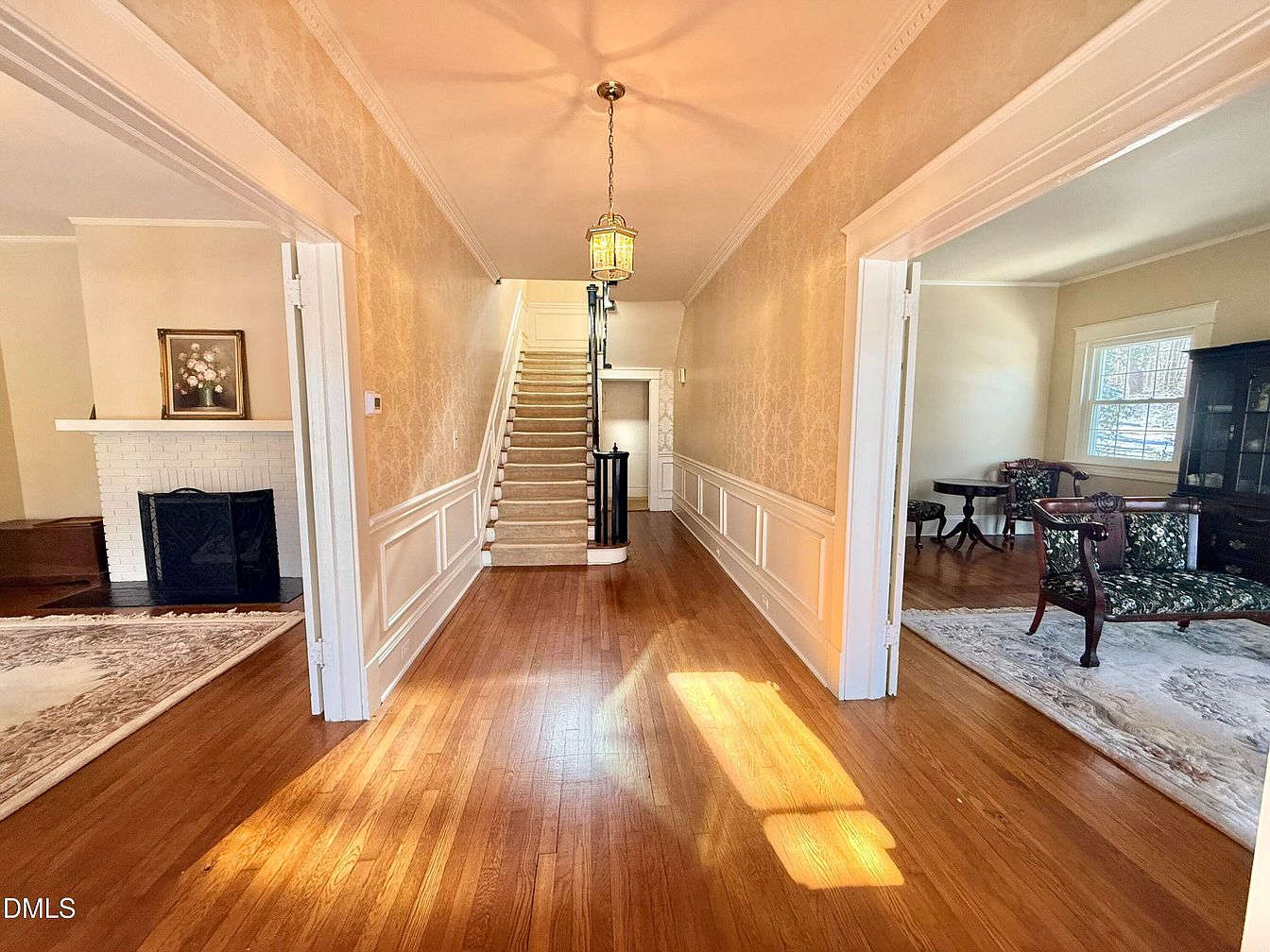 carousel photo #3 (MLS)