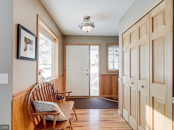 3rd image of 16176 Lake Blvd