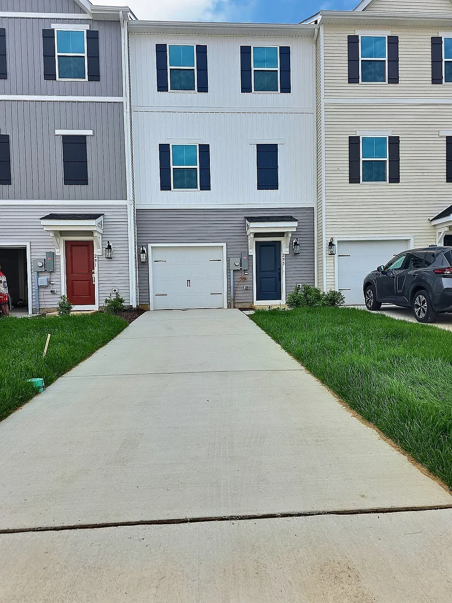 Building Photo - 295 Truth Way #1