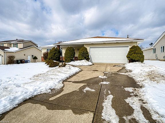 3rd image of 1070 Guadalupe Dr