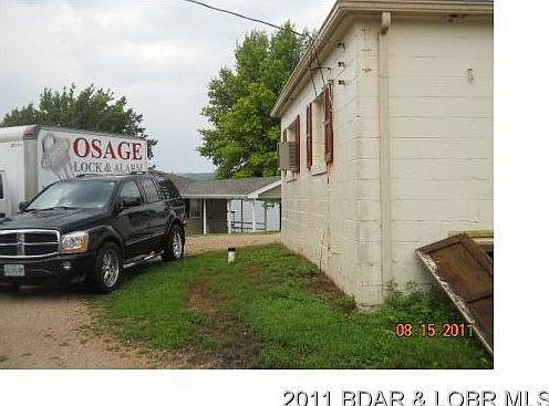 4th image of 1038 Oak Point Dr