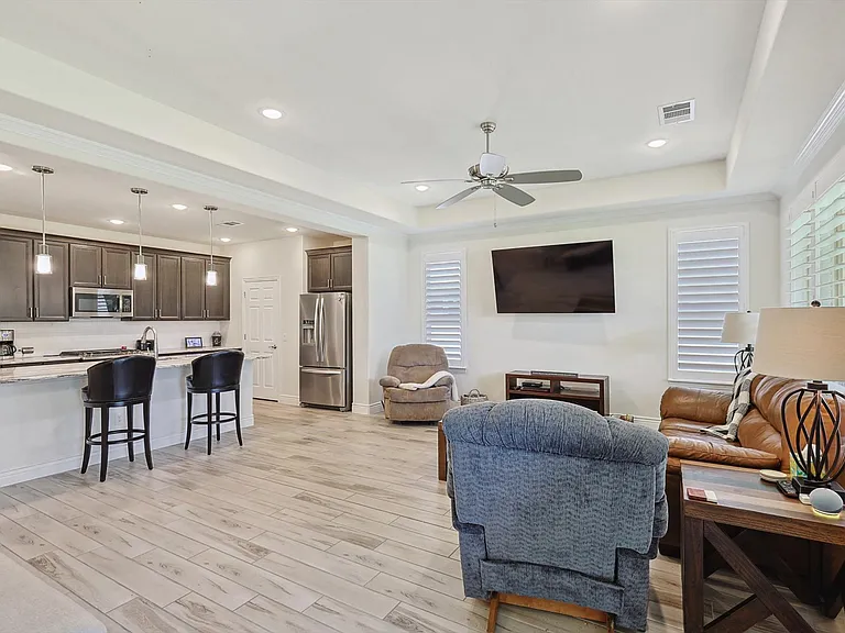 9629 Windwood Ln — Photo 10
