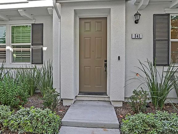 2nd image of 341 Wild Rose Way