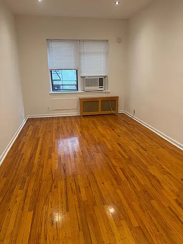 119 E 83rd St #5DD Photo 1
