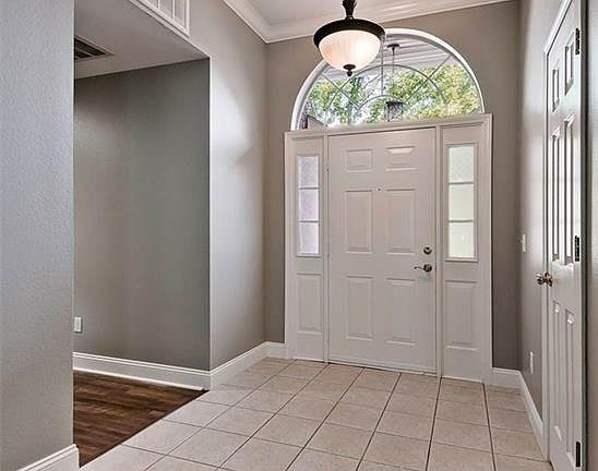 2nd image of 5222 S 60th Pl