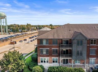 267 E Railroad Ave UNIT 104, Bartlett, IL 60103