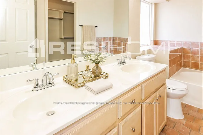 1132 Sparrow Hawk Dr — Photo 10