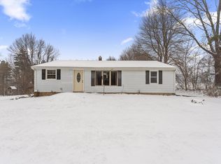 21512 Calvin Hill St, Cassopolis, MI 49031