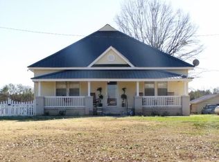 615 Glovers Ferry Rd, Alpine, AL 35014