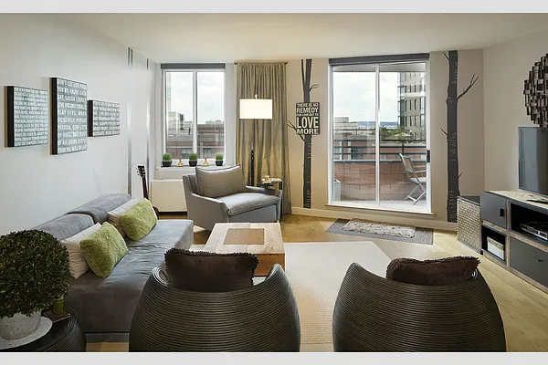 Sold by Stribling | media 8