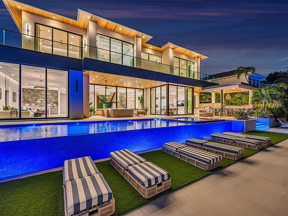 1st image of 408 Coral Way
