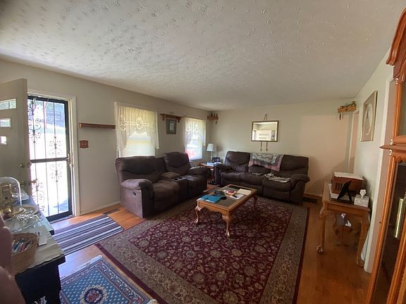 2nd image of 3236 Wilderness Rd