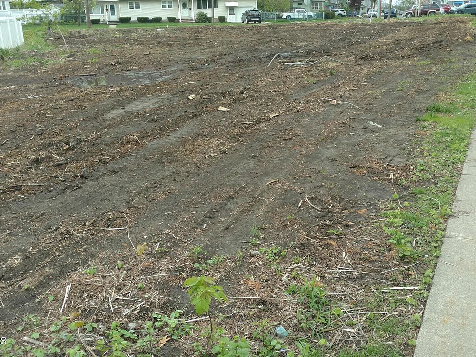 2nd image of 239 Vley Road