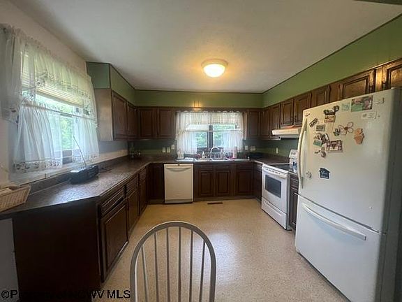 3rd image of 601 Matheny Hill Rd