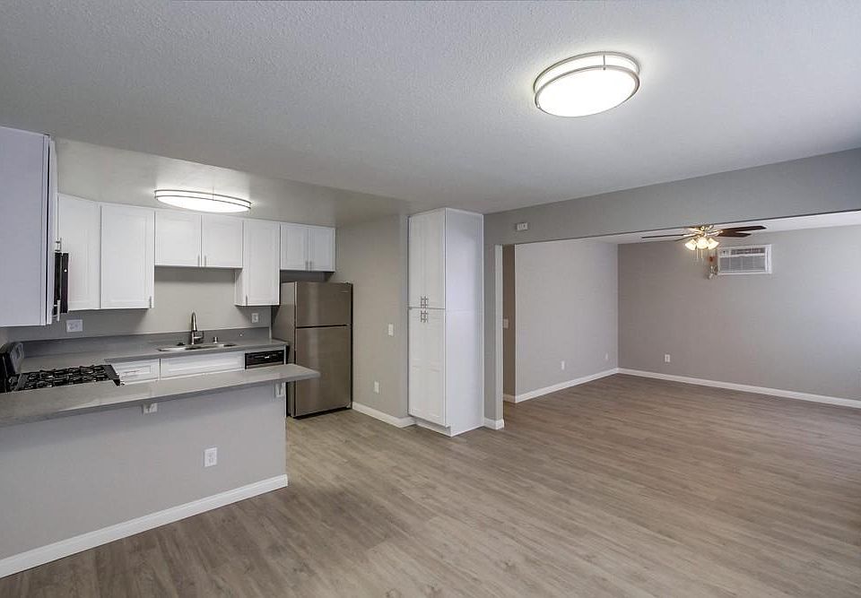 1st image of 4747 67th St #B