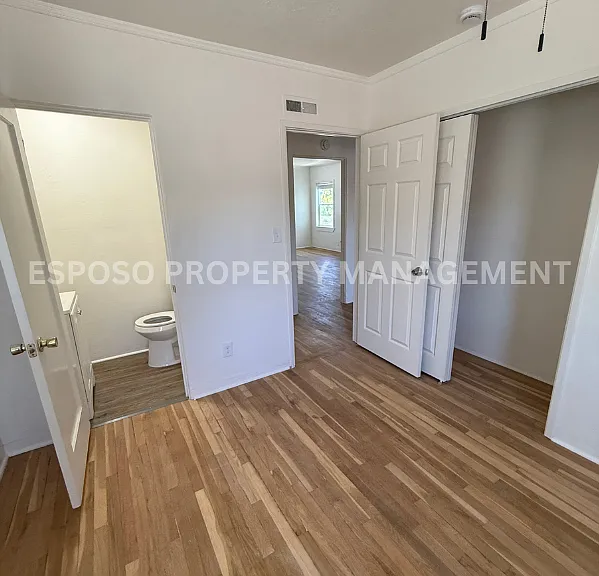1721 N Van Ness Ave #202 — Photo 8