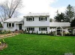 924 Park Ave, Huntington, NY 11743