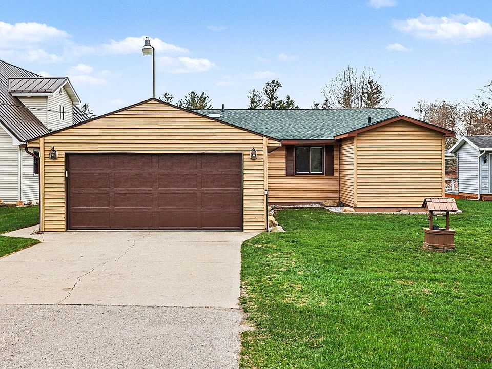 1st image of 1323 McKimmy Dr