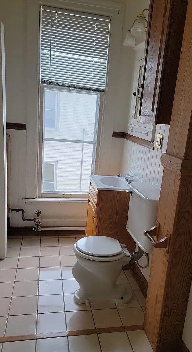 Studio, $695 — Photo 4